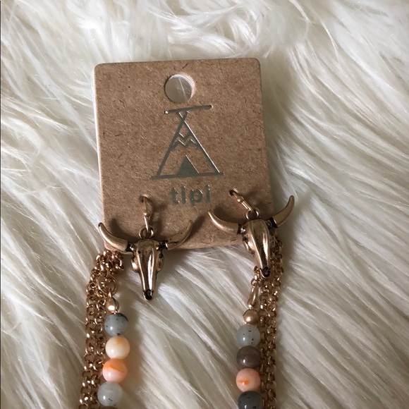 Steer Head Necklace and Earring Set - Picture 5 of 8